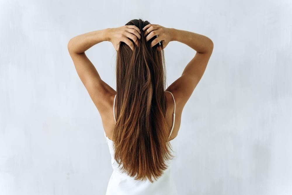 Cómo cuidar tu cabello durante la primavera: tratamientos capilares que revitalizan y nutren tu melena