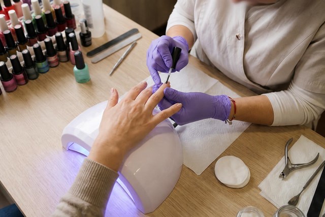 Prueba nuestro servicio de manicura y pedicura en Narón - Imagen 1